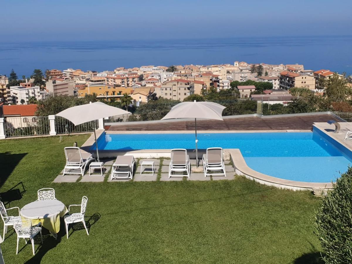 Appartamenti Borgo Panoramico N 9 Tropea Exterior foto